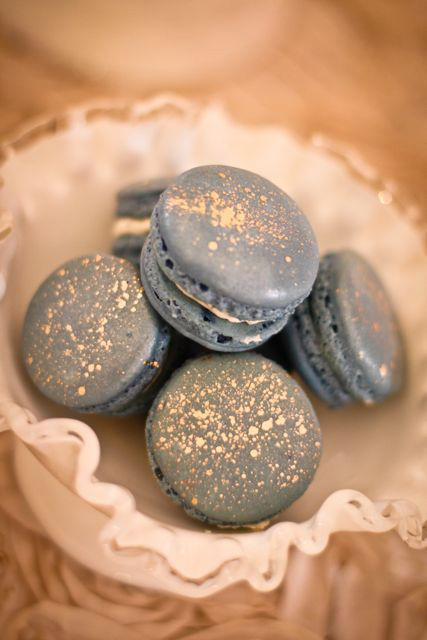 Sparkle-Dusty-Blue-Macaroons